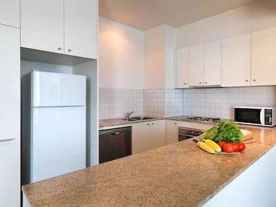 ادینا اپارتمنت هتل ملبورن اُن فلیندرز