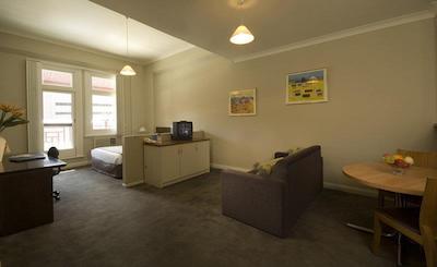 مانشنز اُن پولتنی