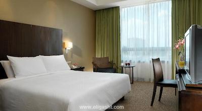 اس تی جایلز بولوارد پرمیر هتل