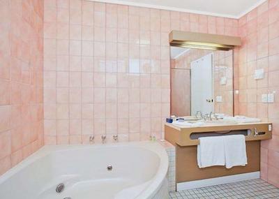 کوالیتی شربورن تراس