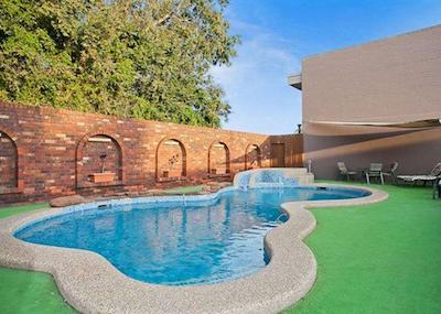 کوالیتی شربورن تراس