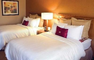 کرون پلازا اسیتل دونتون اریا