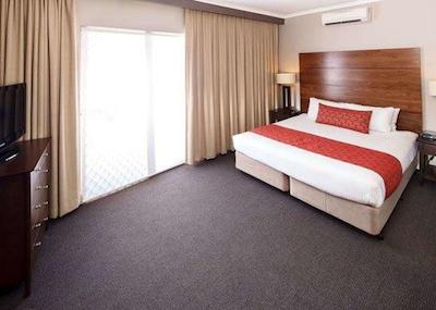 کوالیتی دیکسُن