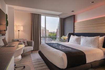 است جامز کورت