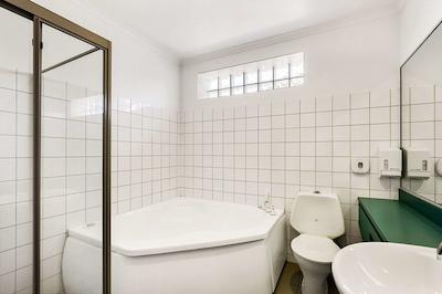 کمفرت این اند سویتز لاترب