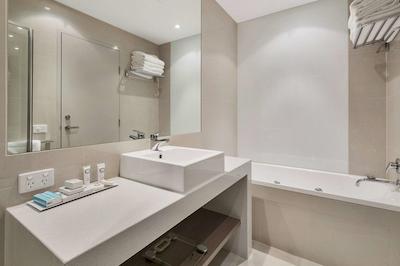 کوالیتی وانگاراتا گاتو