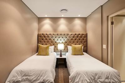 اها ماندلا رهدز پلاس هتل اند اسپا