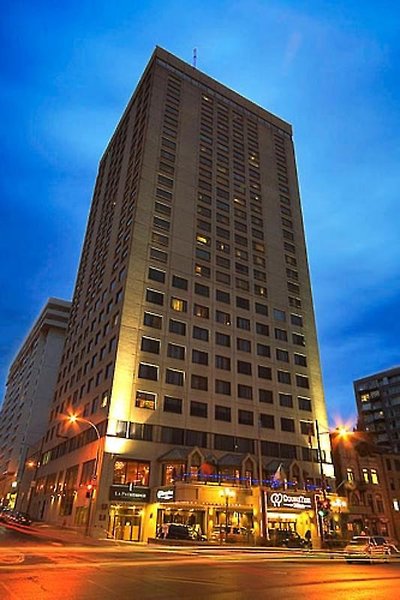 گراند پلازا منتریل سنتر-ویل