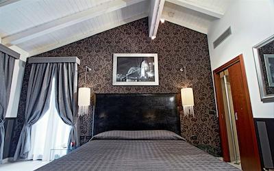 ساوویا کونتری هوس