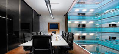 هتل مایا کوالالامپور