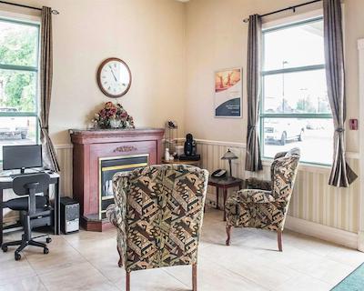 کوالیتی این اند سویتز 1000 ایسلاندز