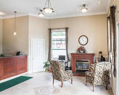 کوالیتی این اند سویتز 1000 ایسلاندز