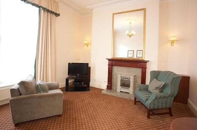 اسکن هوس هلبورن