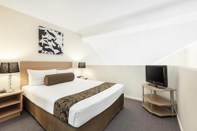 کست اُن استری بریج