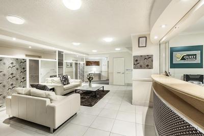 کست اُن استری بریج