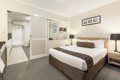 کست اُن استری بریج