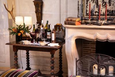 رسیدنس هنری ایو