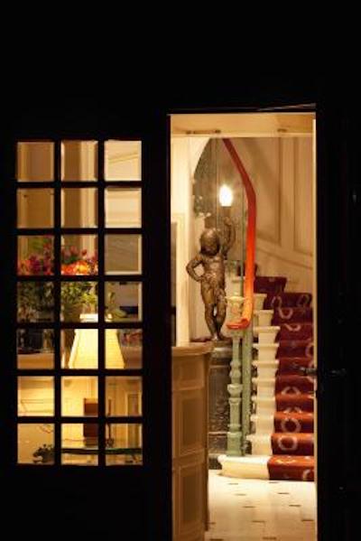 رسیدنس هنری ایو