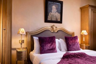 رسیدنس هنری ایو