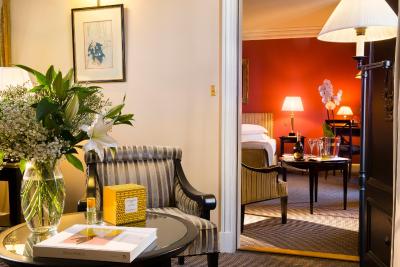 هتل ویلا دستریز