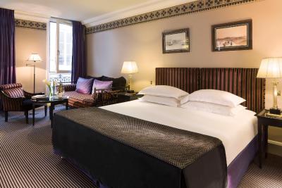 هتل ویلا دستریز