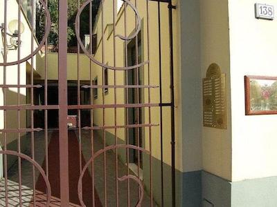 رسیدنس ویلا تاسنی