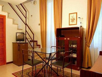 رسیدنس ویلا تاسنی