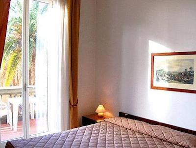 رسیدنس ویلا تاسنی