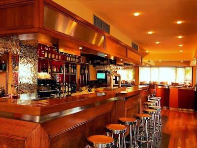 کوالیتی تیفینز اُن د پارک