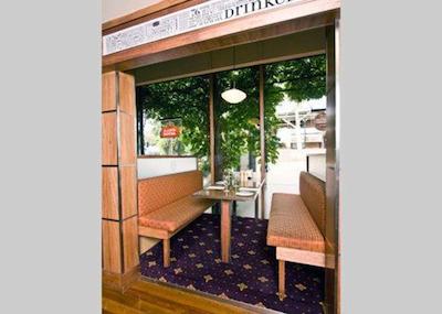 کوالیتی تیفینز اُن د پارک