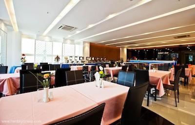 مترو ریزورت پراتونام