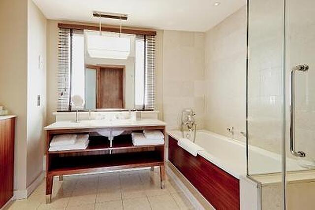 دریدنیدلس اوتگراف کالکشن
