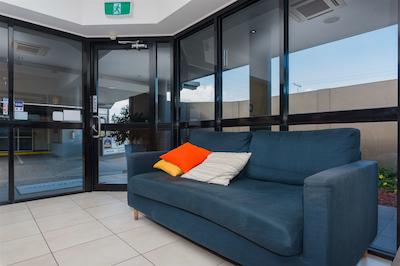 بست وسترن پلاس هتل د استیرلینگ رکهامپتون رکهامپتون