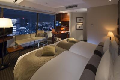 اینترکنتیننتال د استرینگز تکیو