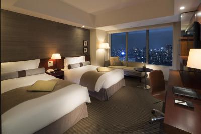 اینترکنتیننتال د استرینگز تکیو