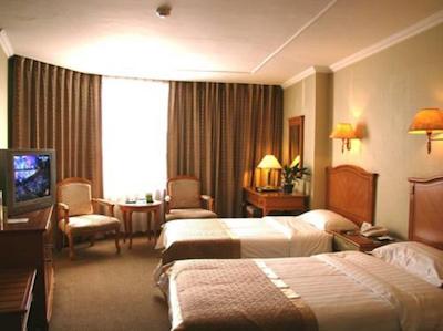 د تونتی فرست سنچری هتل