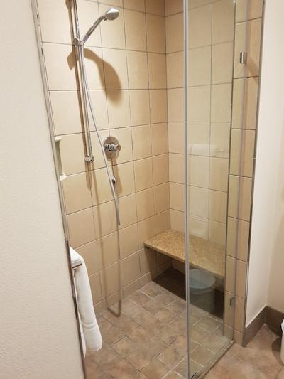 تون لج ساندتون