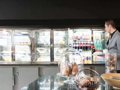 نوتل سویتز پاریز منترویل وینسنز