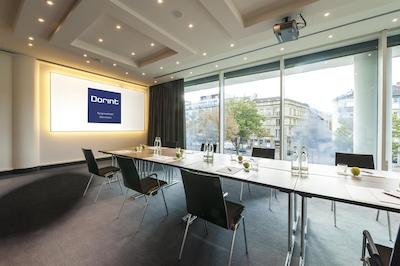 درینت کنگرسهتل مانهیم