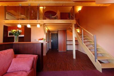 اپارت والی پرت د جنو