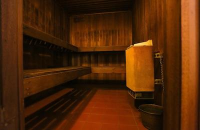 بست وسترن پلاس هول تری این