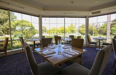 بست وسترن پلاس هول تری این