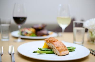 بست وسترن پلاس هول تری این