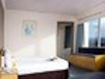 ال اسیسُنز کروز نست