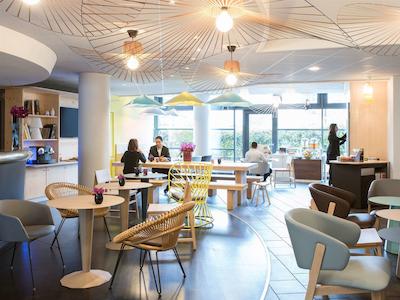 نوتل سویتز پاریز رویل-مالمیسُن