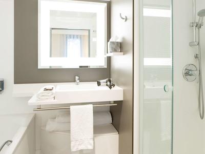 نوتل سویتز پاریز رویل-مالمیسُن