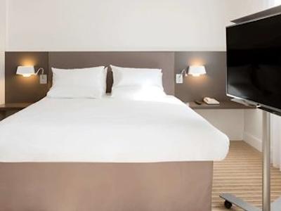 نوتل سویتز پاریز رویل-مالمیسُن