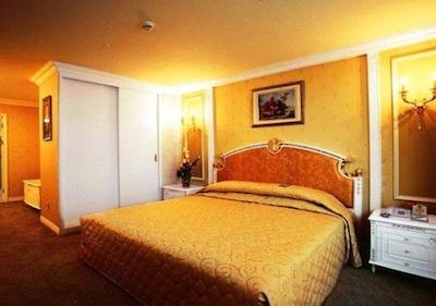 تیانجین گولدن کرون