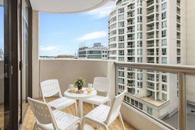 والدرف اسیدنی کبد سرویسد اپارتمنتز