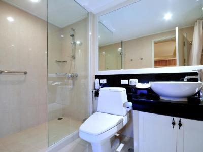 سنتر پوینت سوخومویت 10